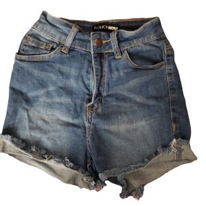 FASHION NOVA DENIM SHORTS